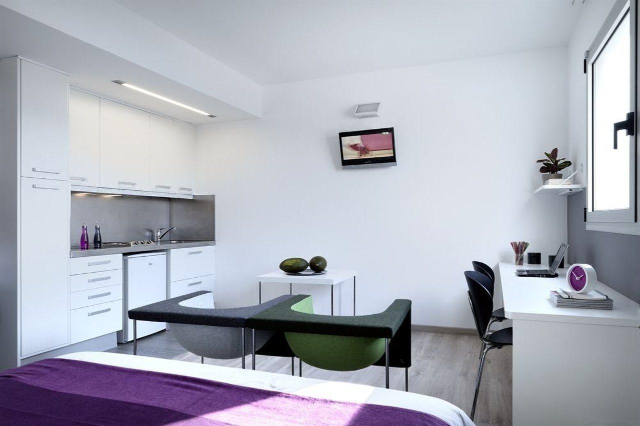 Отель Residencia Melon District Marina Барселона Экстерьер фото